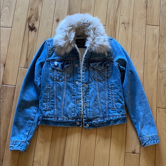 Abercrombie Fitch Sherpa Lined Denim 